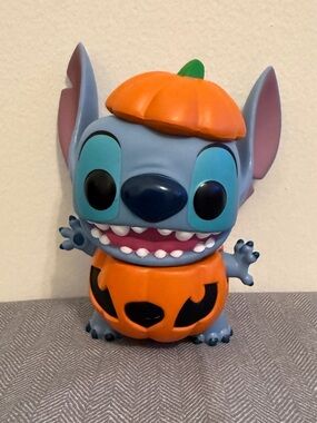 Funko Pop- Stitch in a Pumpkin- Hot Topic Exclusive #1087